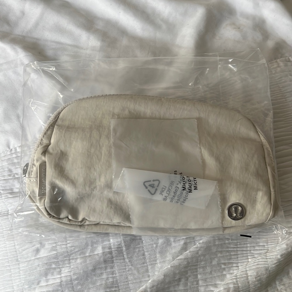 Lululemon white opal belt bag